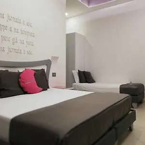 Nunu Hotel